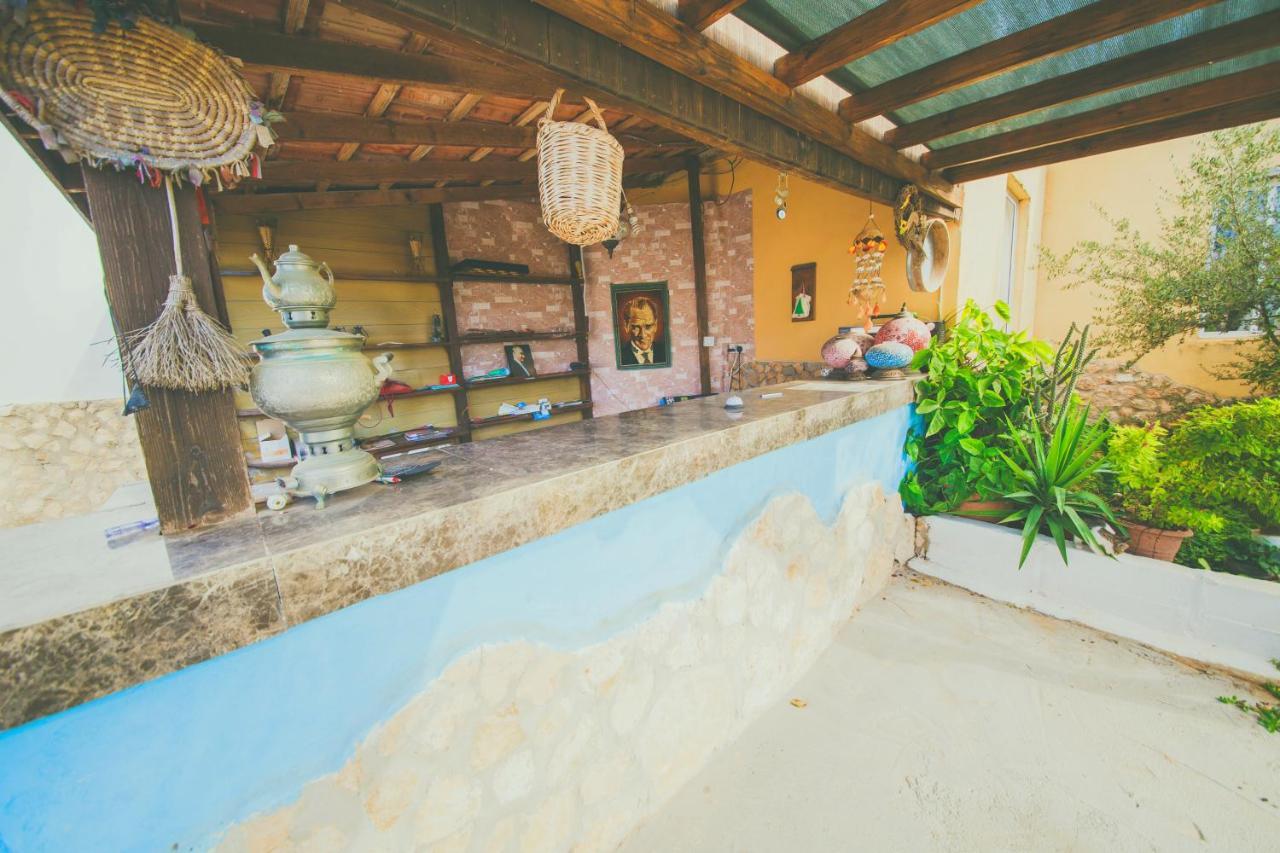 Castle Karpasia Guest House Authentic Atmosphere ! Rizokarpaso Bagian luar foto